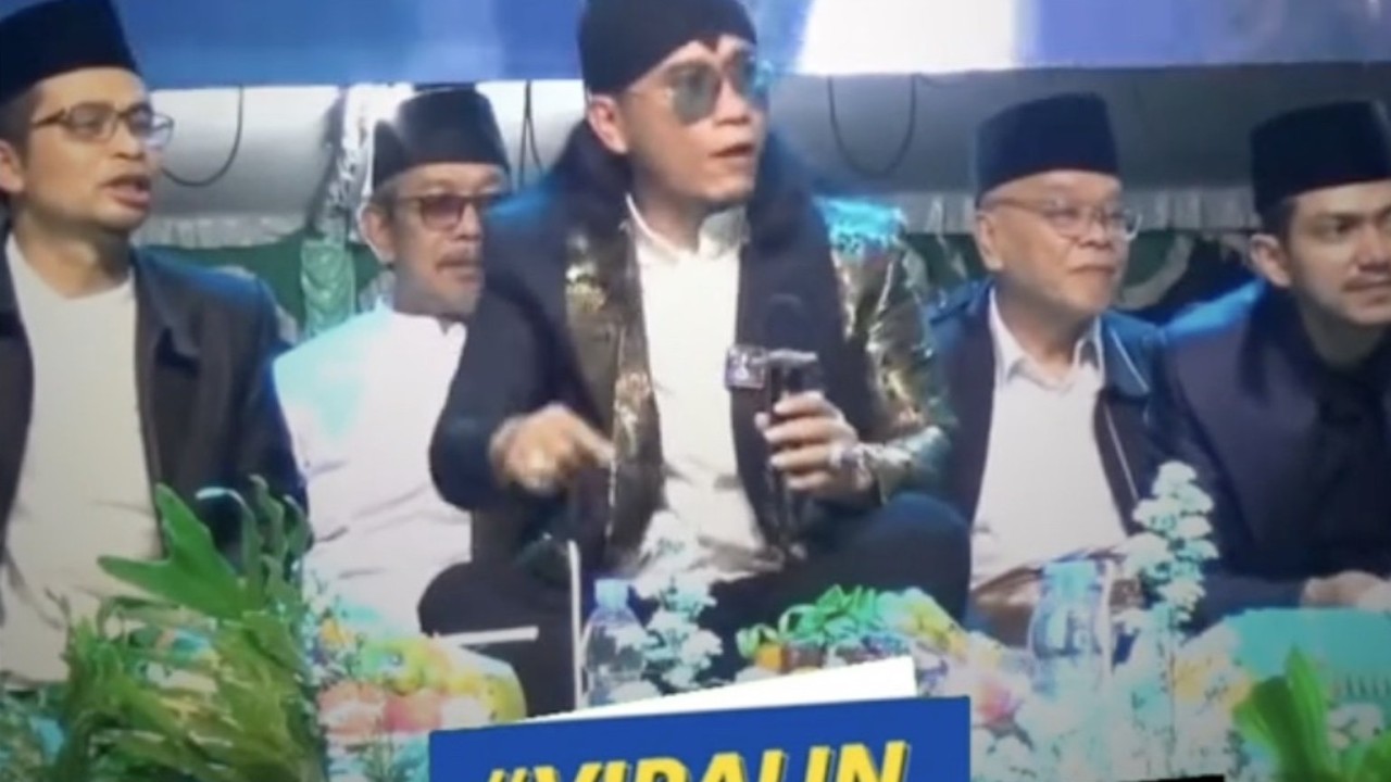 Indonesians, Malaysians unite in outrage over insult of tea seller by Java cleric