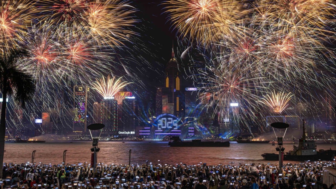 Rainbow smoke, silver fireworks to dazzle at Hong Kong New Year’s Eve countdown