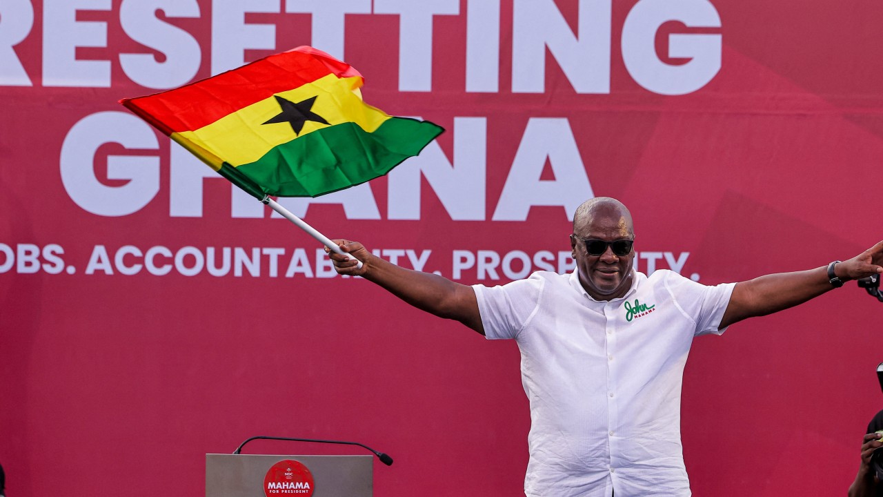 Ghana’s ex-leader John Dramani Mahama declared winner of presidential election