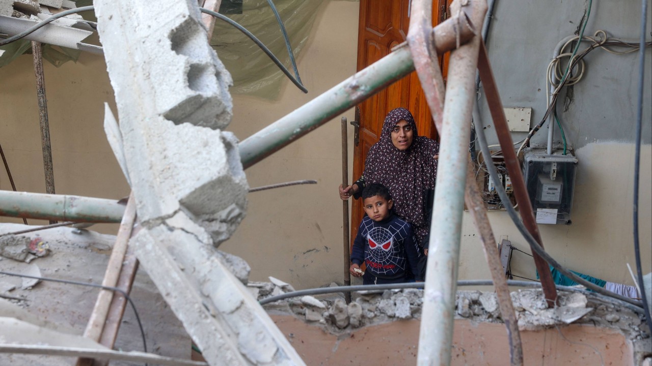 Israeli air strikes kill at least 31 Palestinians in Gaza, medics say