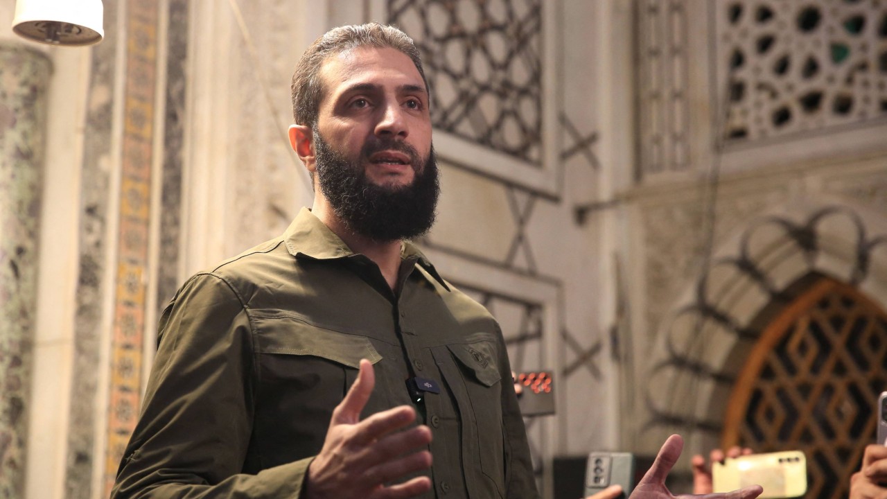 Syria’s Islamist rebel leader holds meeting in Damascus with visiting UN envoy