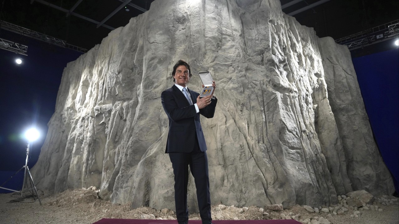 Tom Cruise honoured with US Navy’s top civilian award