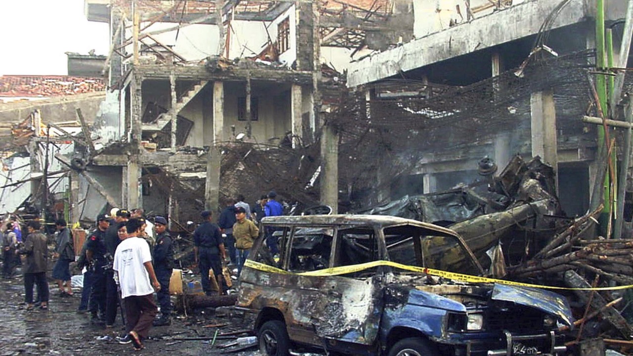 2 Malaysians jailed in Guantanamo Bay over terror attacks in Indonesia return home