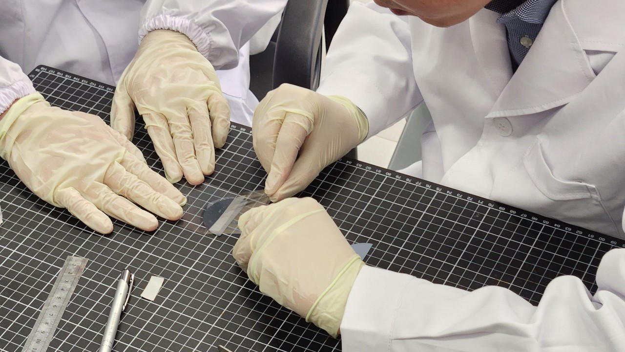 Scientists say they’ve found a fast, simple way to turn diamonds into flexible membrane