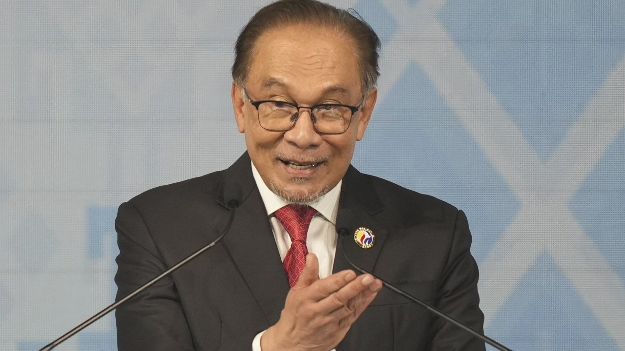 Malaysians cast doubt on Anwar’s rising approval rate as reforms and economy stall