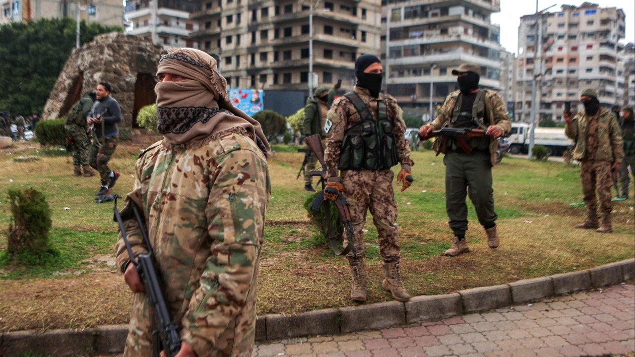 Deadly fight erupts between security forces, Assad loyalists in Syria