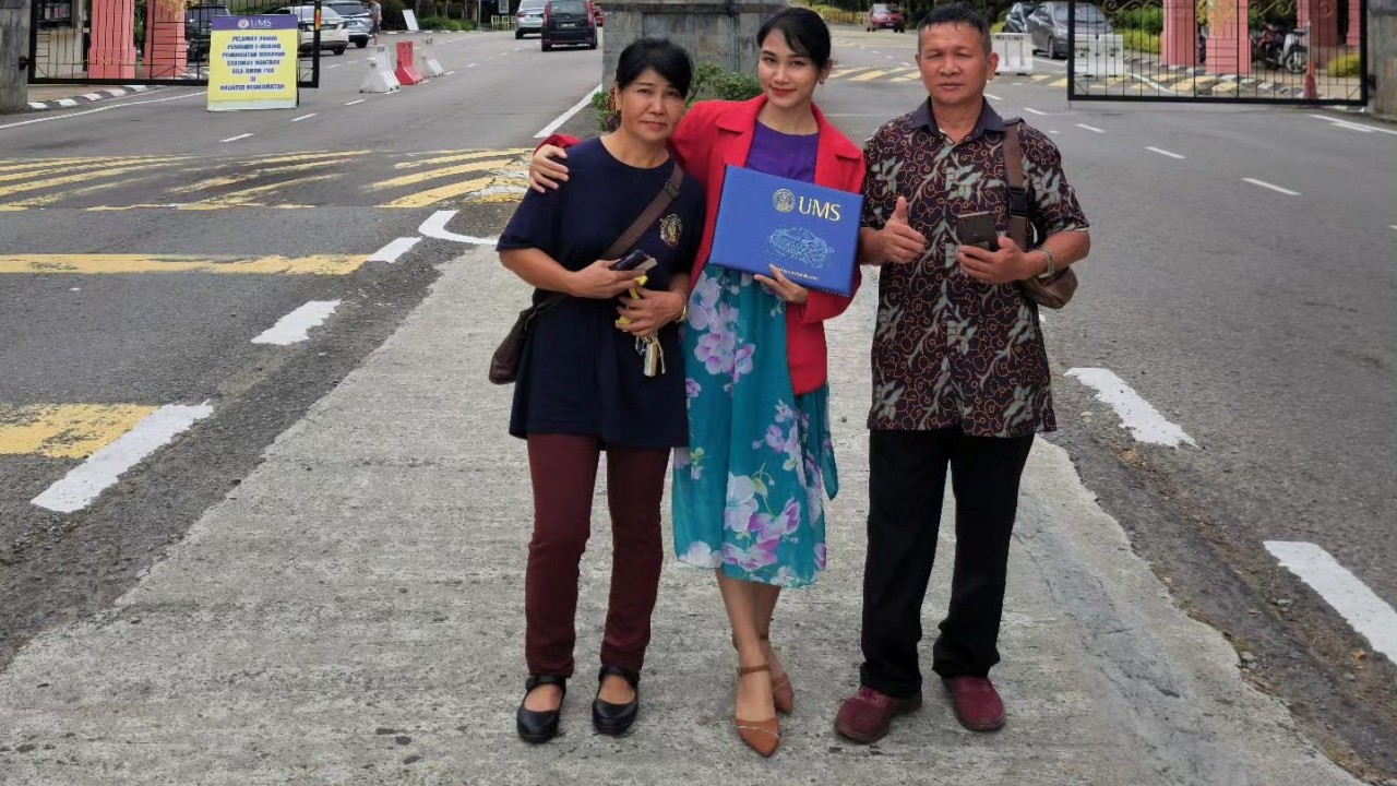 Malaysian girl who sat online exam in tree to get Wi-fi pursues passion in medicine