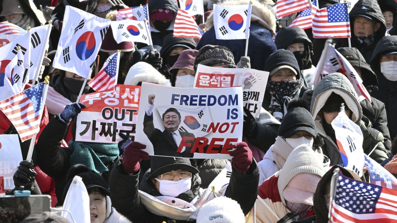 Avoid ‘bloodshed’ when arresting South Korea’s Yoon, presidential security chief says