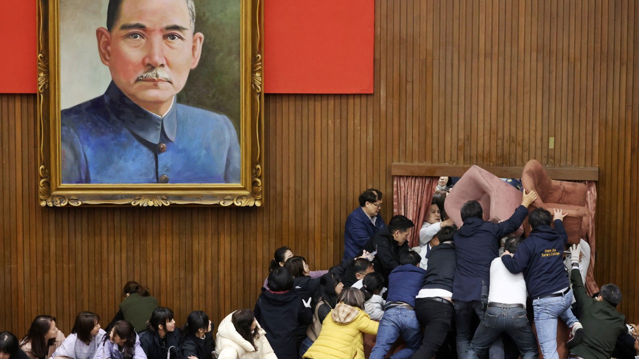 Can Taiwan evade political turmoil as lawmakers clash over mass recalls?