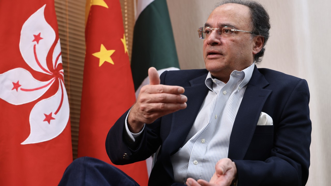 Pakistan minister eyes joint ventures, secondary listings in Hong Kong