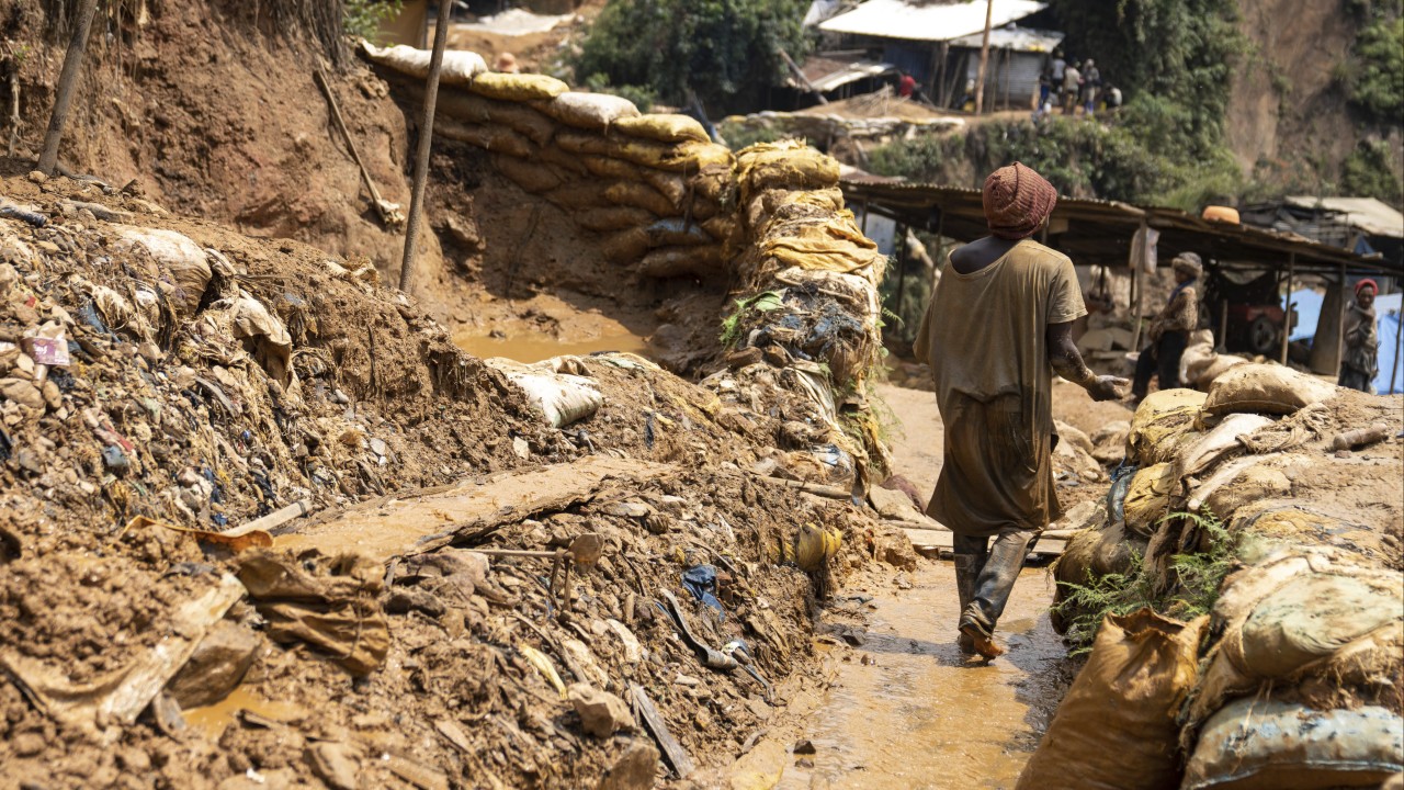 3 Chinese citizens sentenced to 7 years for illegal mining in DR Congo