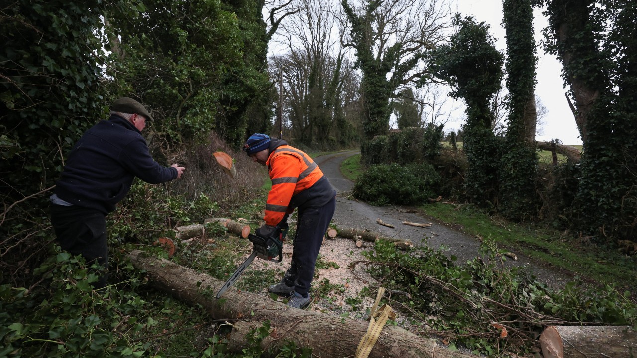 UK, Ireland start clean-up after record-breaking Storm Éowyn