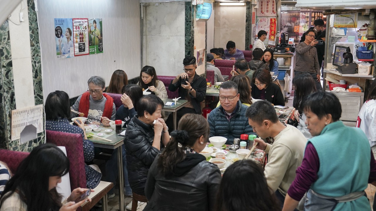 ‘Another Hong Kong flavour gone’: congee shop closing branches after over 70 years