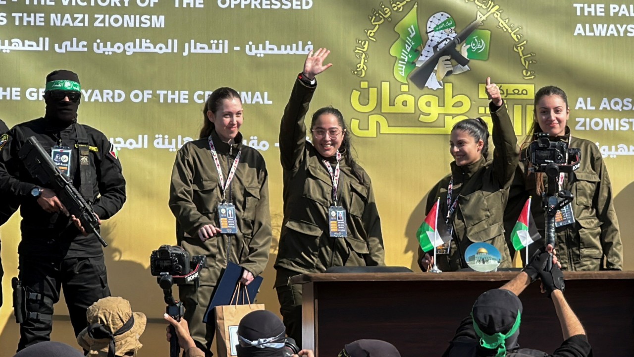Israeli female soldiers freed by Hamas in second Gaza swap