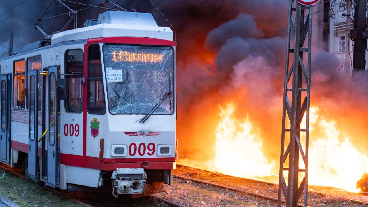 Russian attack kills 11 in Ukraine, gas infrastructure targeted