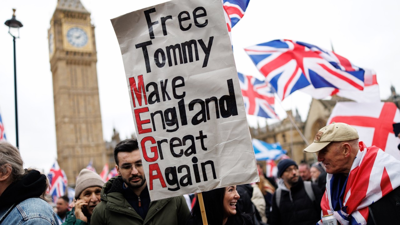 Jailing of UK far-right figure Tommy Robinson sparks rival rallies in London