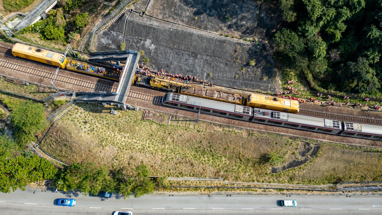 Major MTR disruption triggers calls for penalty system review in Hong Kong