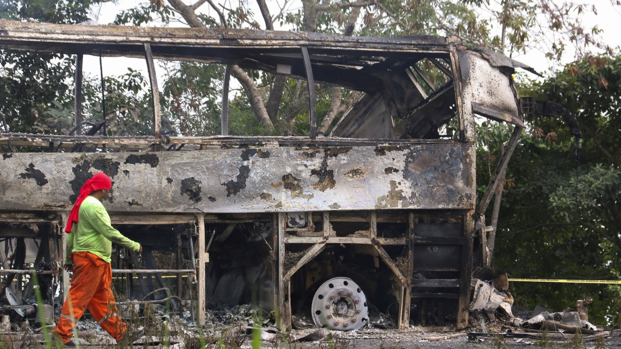 41 killed after bus and truck collide in Mexico