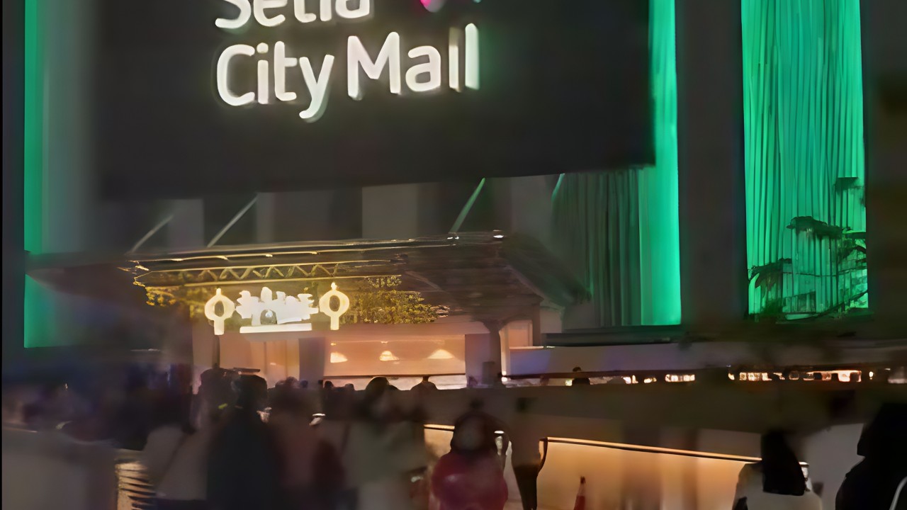 Gunman on the run: rare mall shooting in Malaysia triggers manhunt