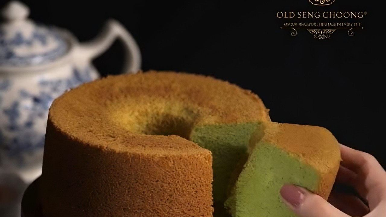 Singapore’s pandan cakes, extortion at Jakarta airport: 7 Asia highlights