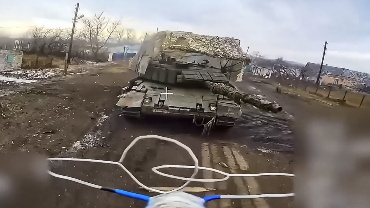 Zelensky offers land swaps with Russia to end Ukraine war