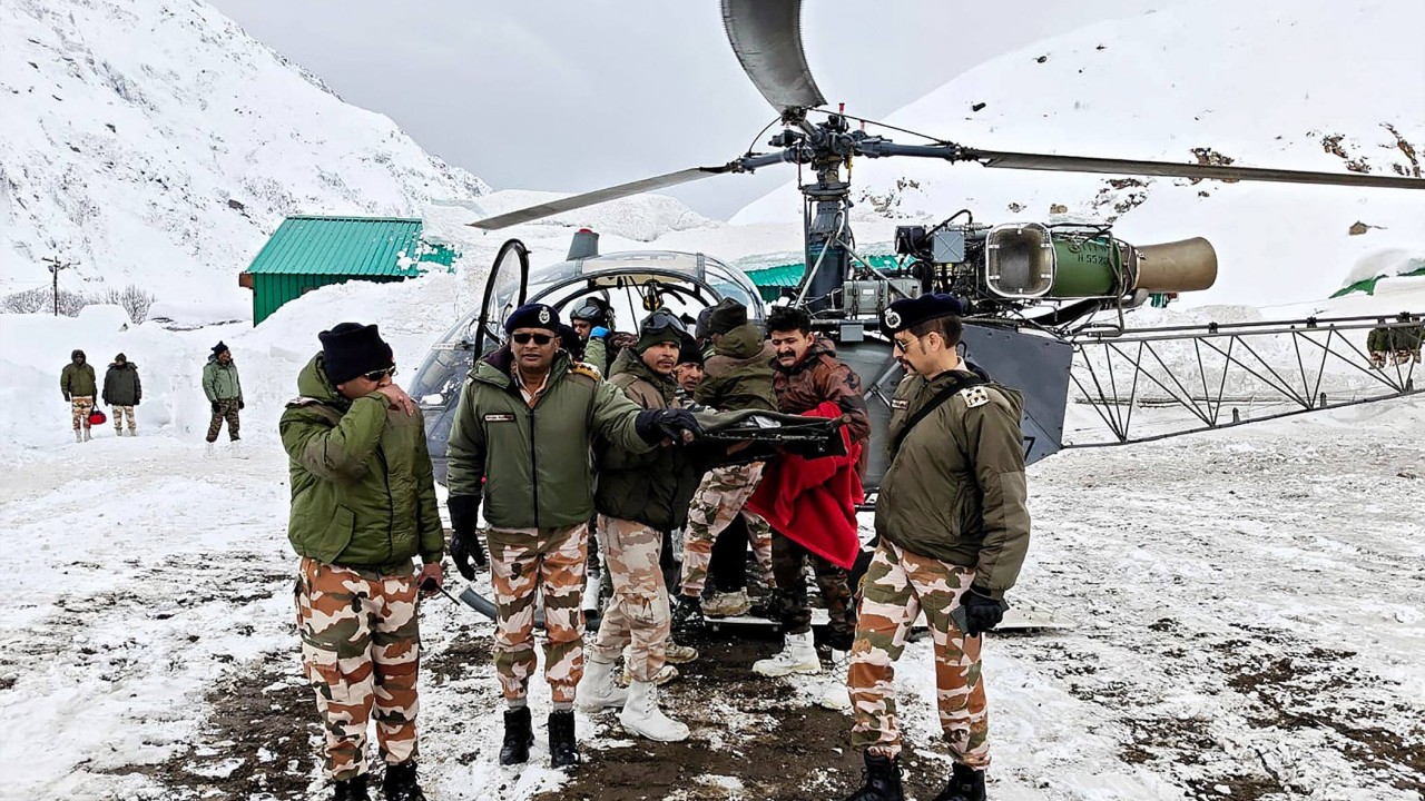 India avalanche survivors recall rescue, 5 dead