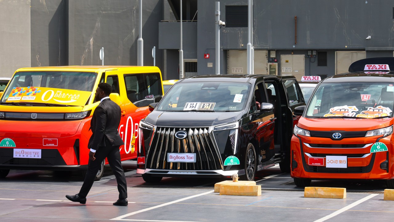 3,500 new premium taxis to hit roads in Hong Kong, starting later this month