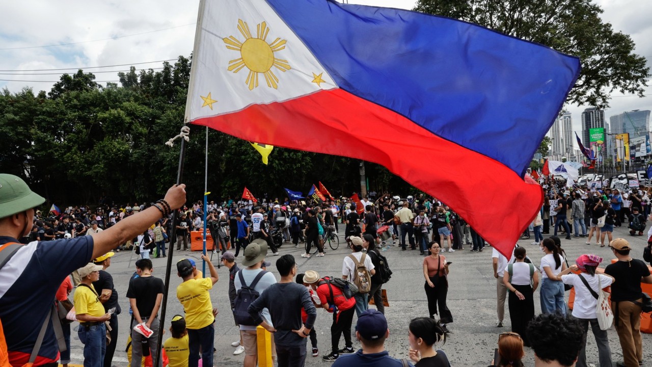 US-China trade war weighs heavily on Filipino minds, survey finds