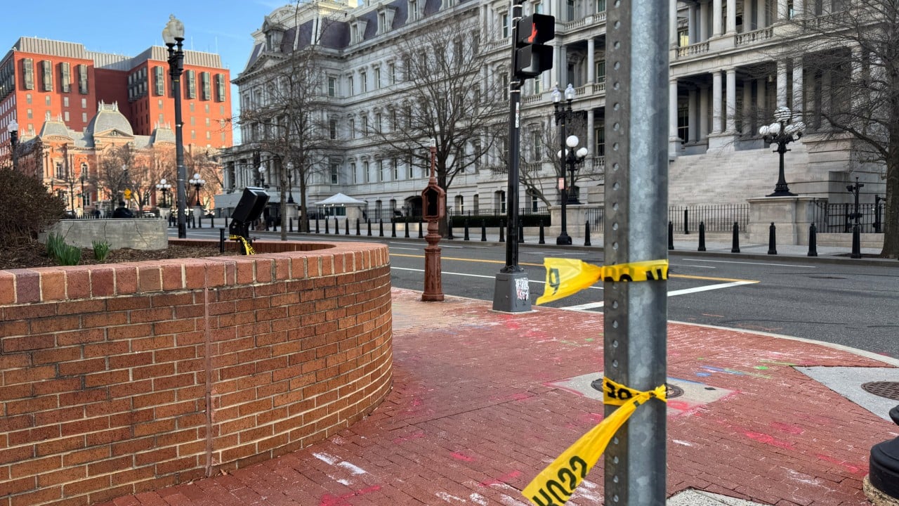 US Secret Service Shoots Armed Man