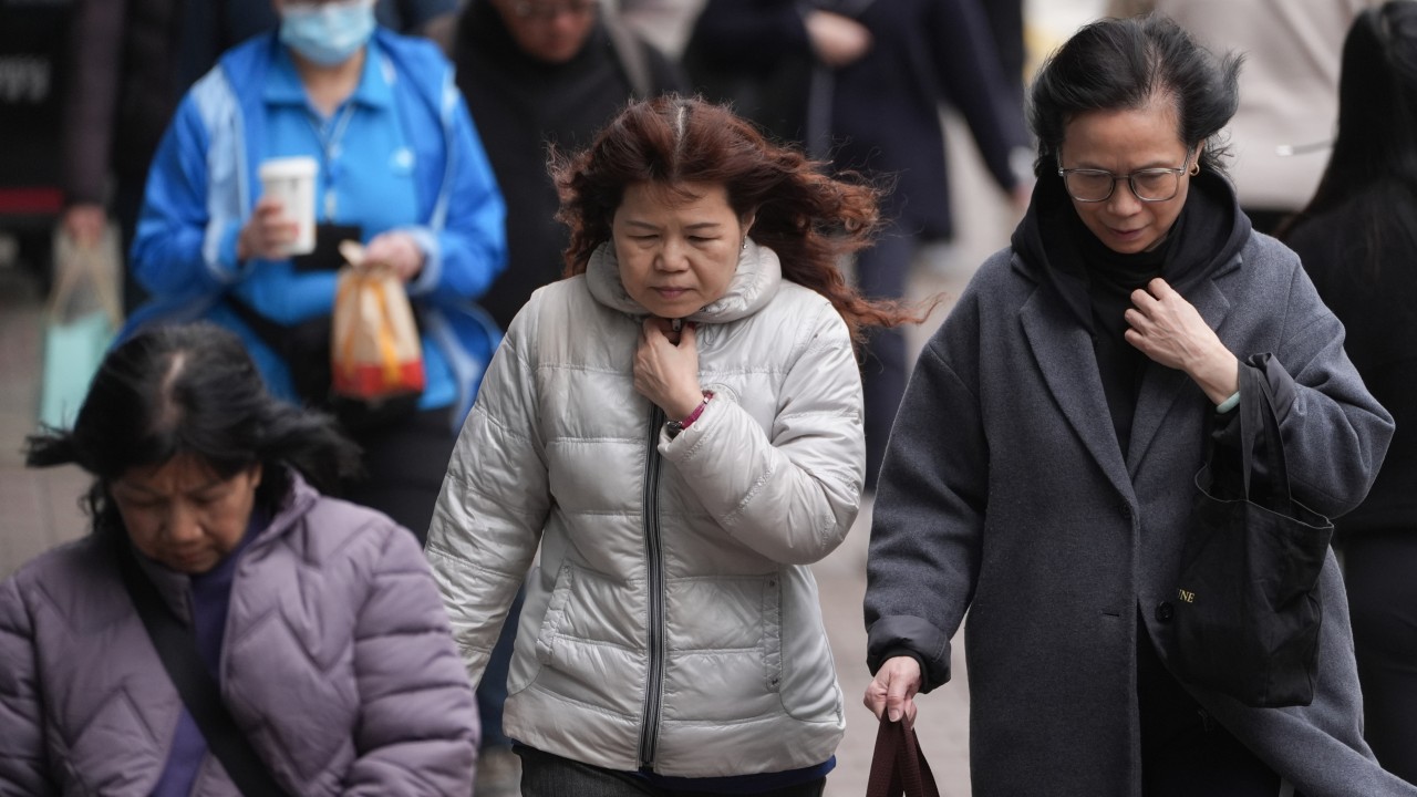 Cold weekend ahead in Hong Kong, with temperatures down to 15 degrees Celsius