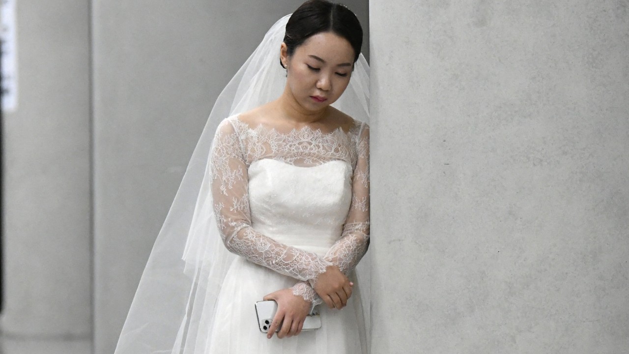 Most young people in Korea view marriage and childbirth with mix of sadness, fear, disgust