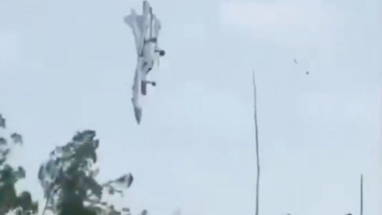 Chinese navy fighter jet crashes during training exercise, pilot escapes unhurt