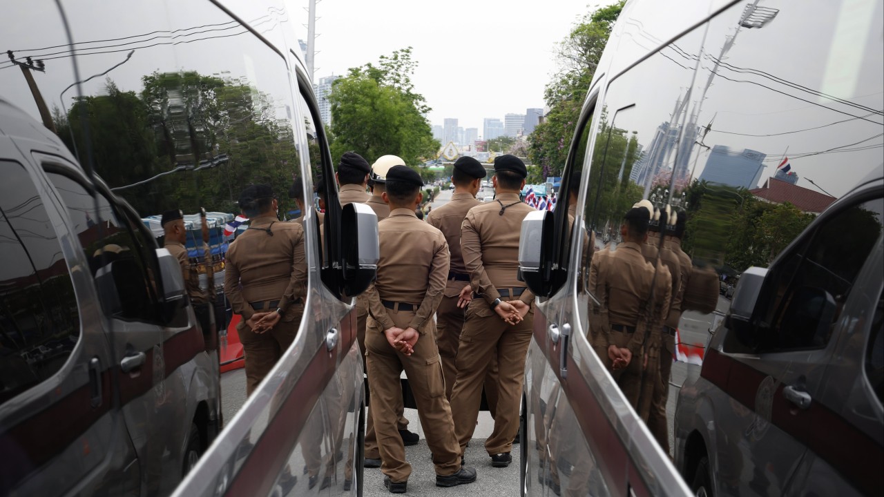 Thai police hunt for Singaporean man after girlfriend found dead in Bangkok room