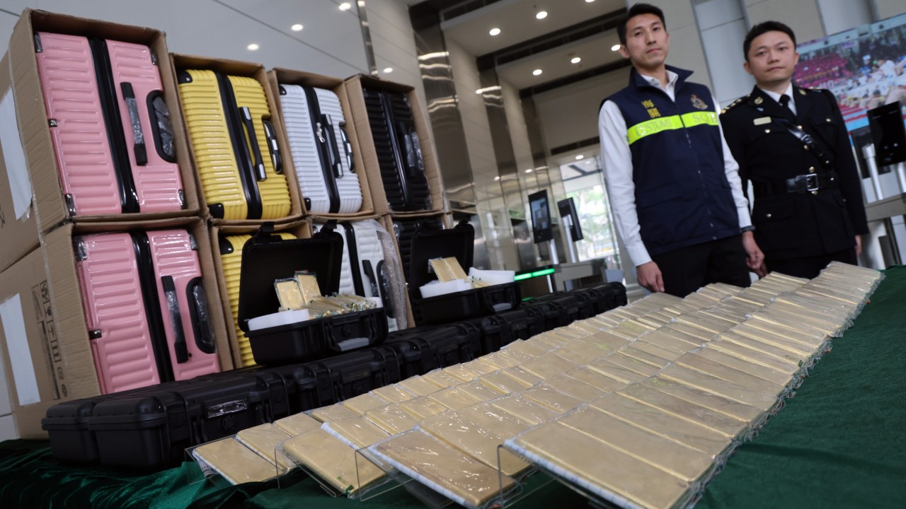 Hong Kong customs seizes 145kg of suspected gold bars worth HK$110 million in plane cargo