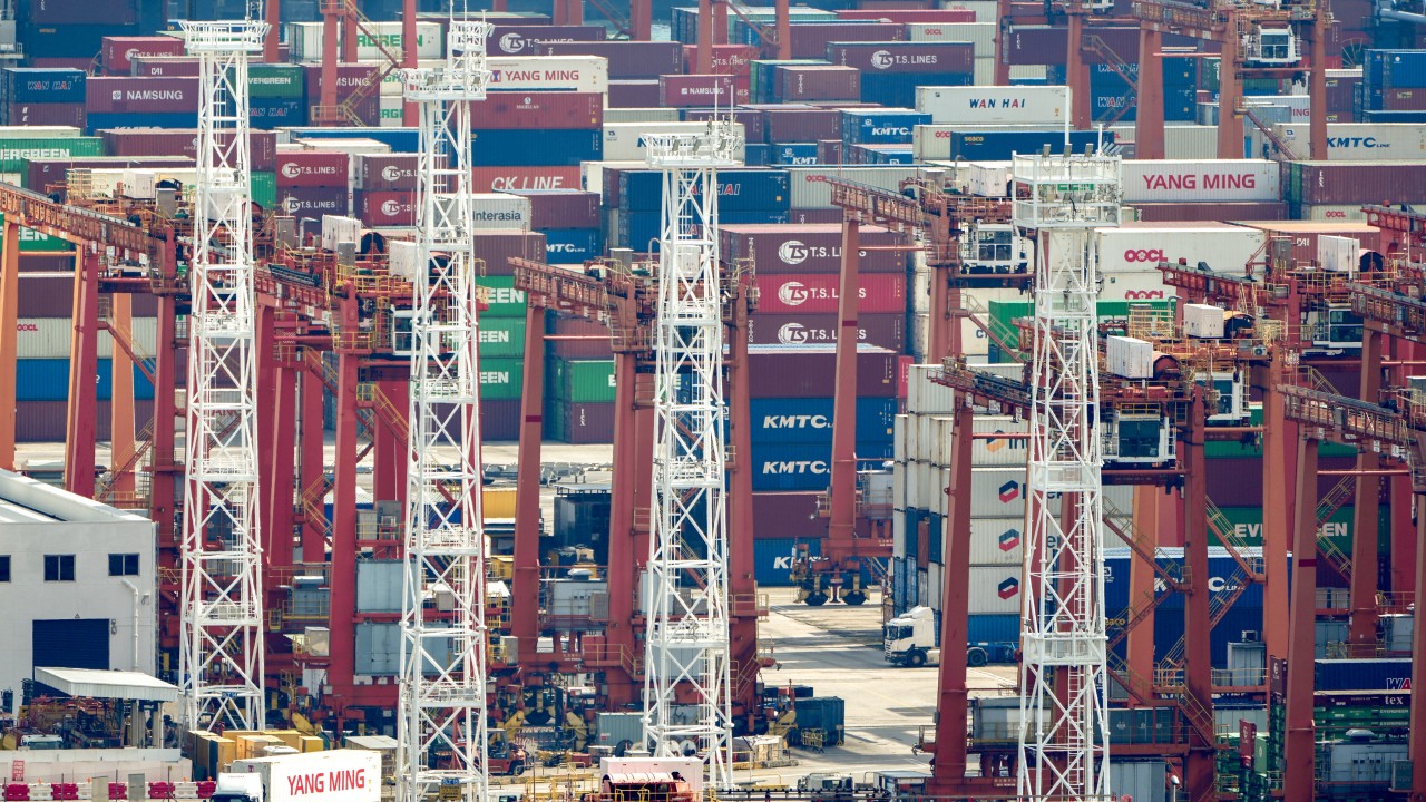 Hong Kong should preserve free trade status, resist retaliatory tariffs: experts