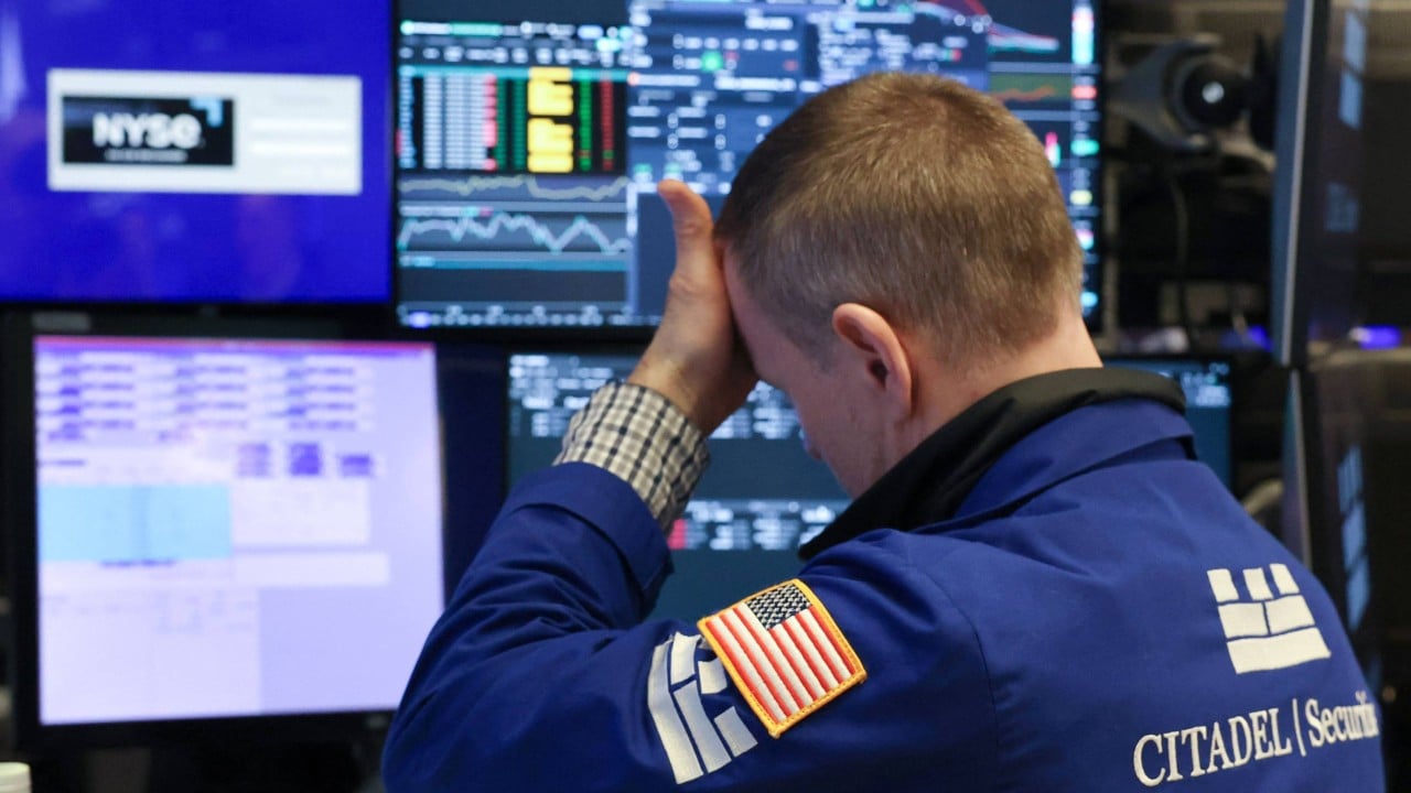 Amid tariff turmoil, Trump tells Americans not to be ‘stupid or weak’