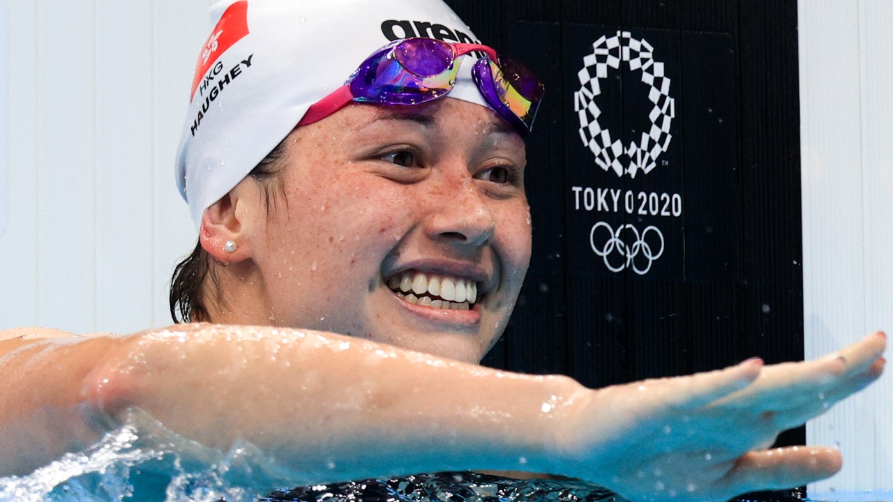 Siobhan Haughey’s Olympic swimsuit sells at auction for more than Phelps’ Speedos