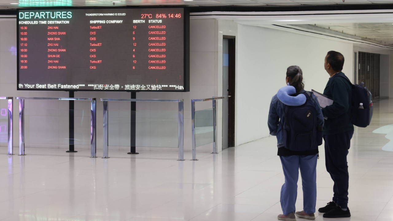 Thunderstorms disrupt Hong Kong ferry services to the mainland