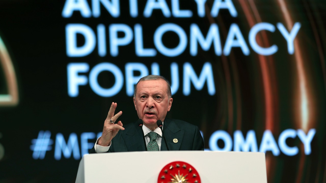 Turkey accuses Israel undermining Syria, stirring up ethnic, religious tensions