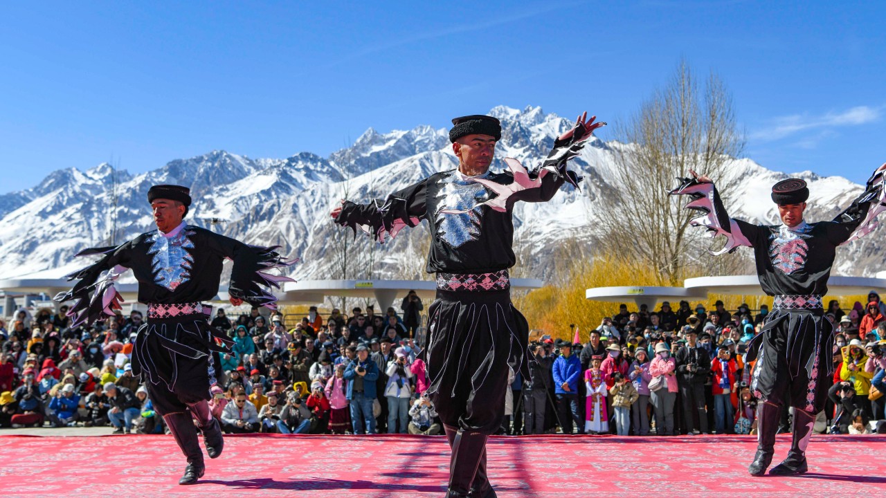 In Xinjiang, China’s security chief urges Mandarin use, terrorism crackdown