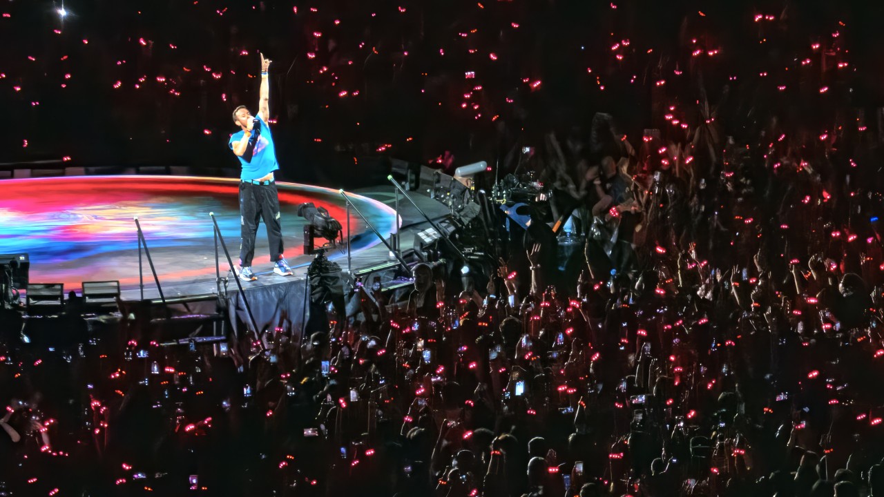 Coldplay’s Chris Martin shares tips for fighting depression, thanks Hong Kong fans