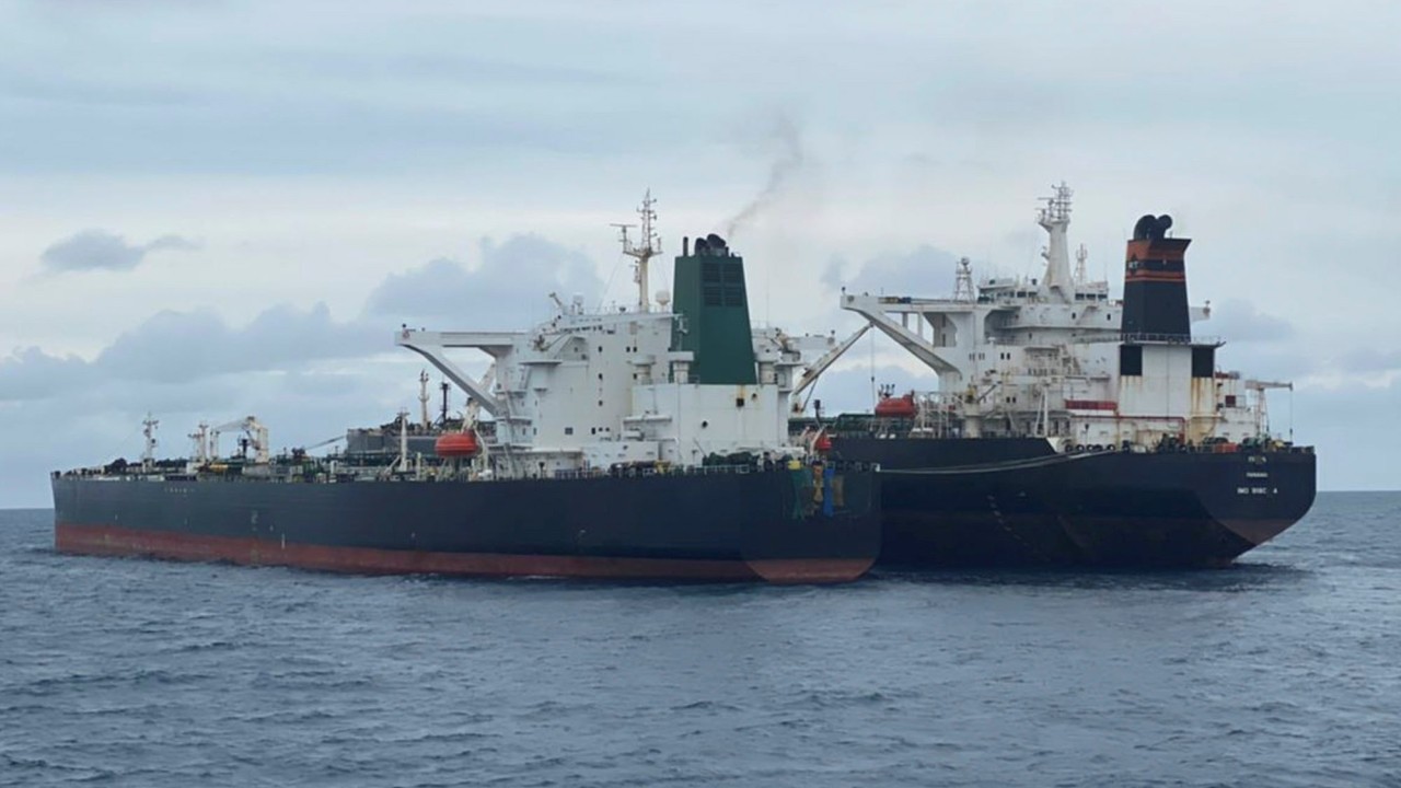 US sanctions China oil refiner, shipping companies for covert business with Iran