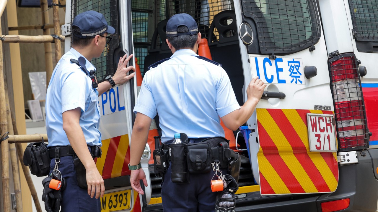 Hong Kong police arrest 6 over HK$20 million government loan fraud