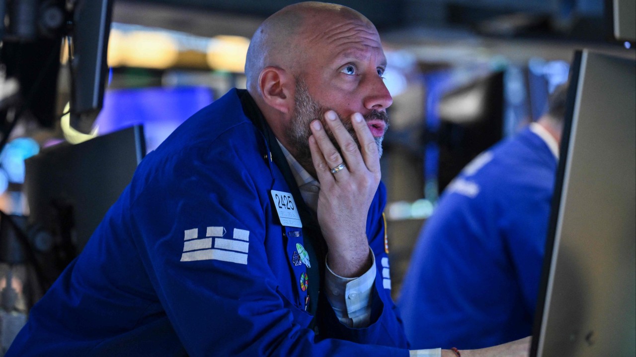 Trump’s Fed feud sparks Wall Street sell-off, dollar dips, as gold hits record high