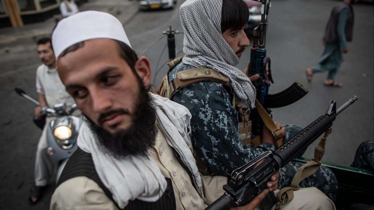 Pakistan troops kill 54 militants crossing Afghanistan border, army says