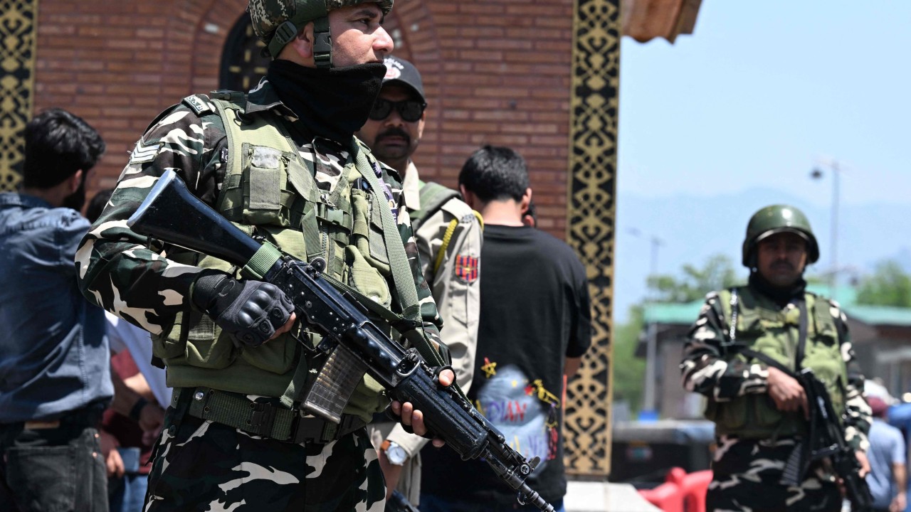 Kashmir gunfire persists as Pakistan flags ‘immediate’ war threat