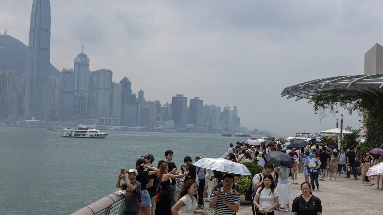 Rainy, hot days ahead for Hong Kong, with mercury to hit 31 degrees on Sunday