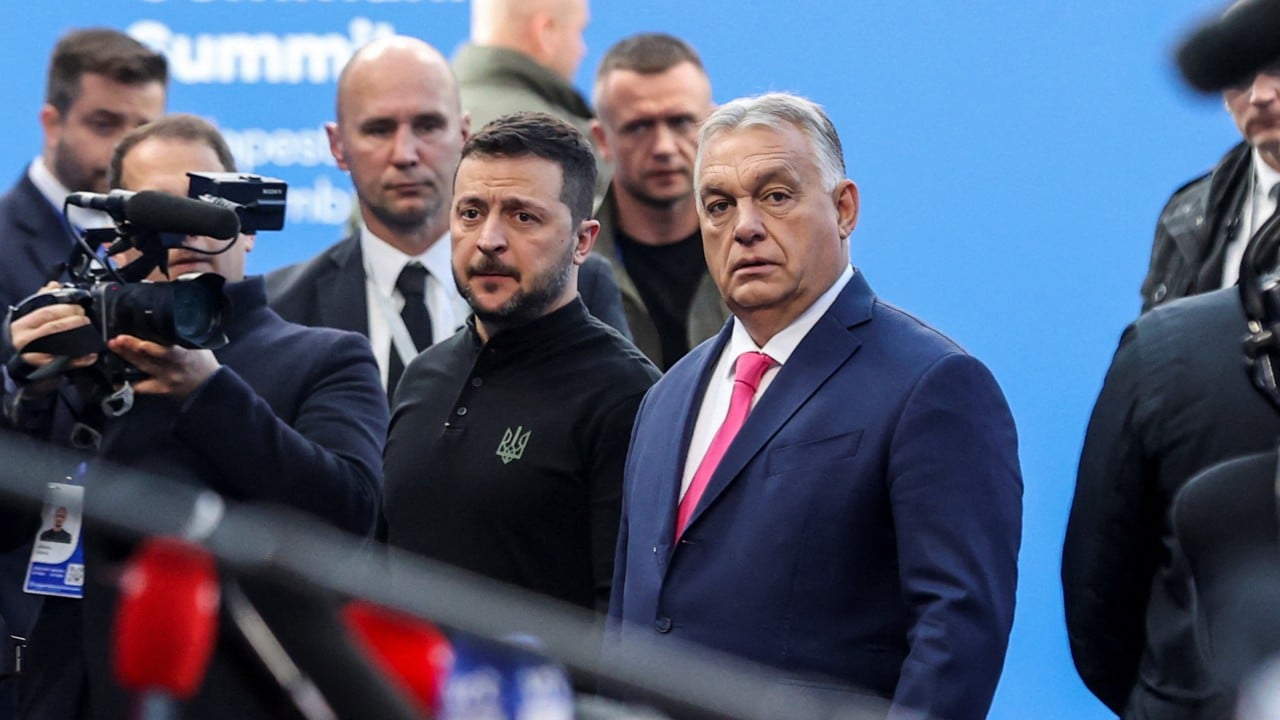 Budapest expels 2 after Ukraine says it uncovered Hungarian spy network