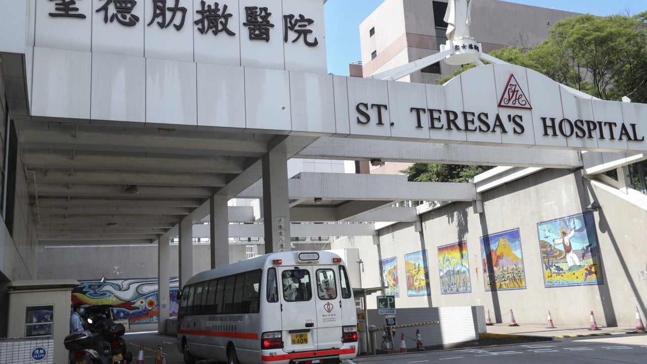 Call to toughen rules for reporting incidents at private hospitals in Hong Kong