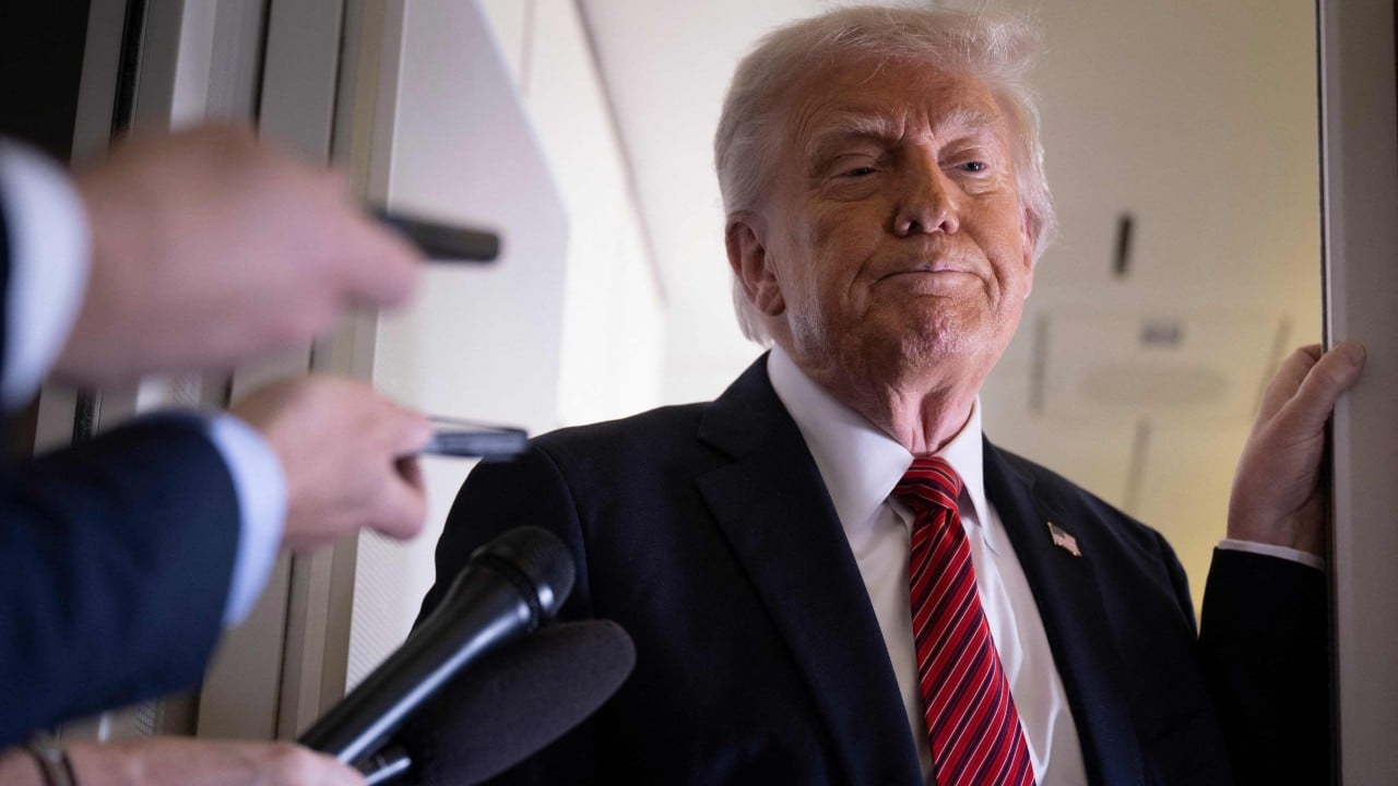 Трамп каже, що Китай та Вальмарт повинні “їсти тарифи”, а не підвищувати ціни Трамп каже, що Китай та Вальмарт повинні “їсти тарифи”, а не підвищувати ціни